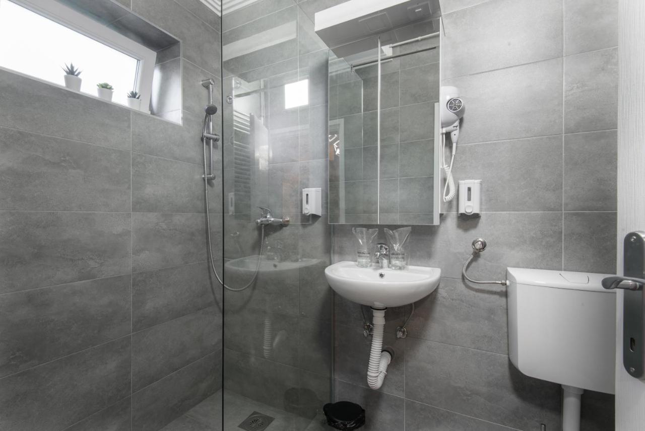 Dumalux Velvet Apartment Subotica Exterior foto
